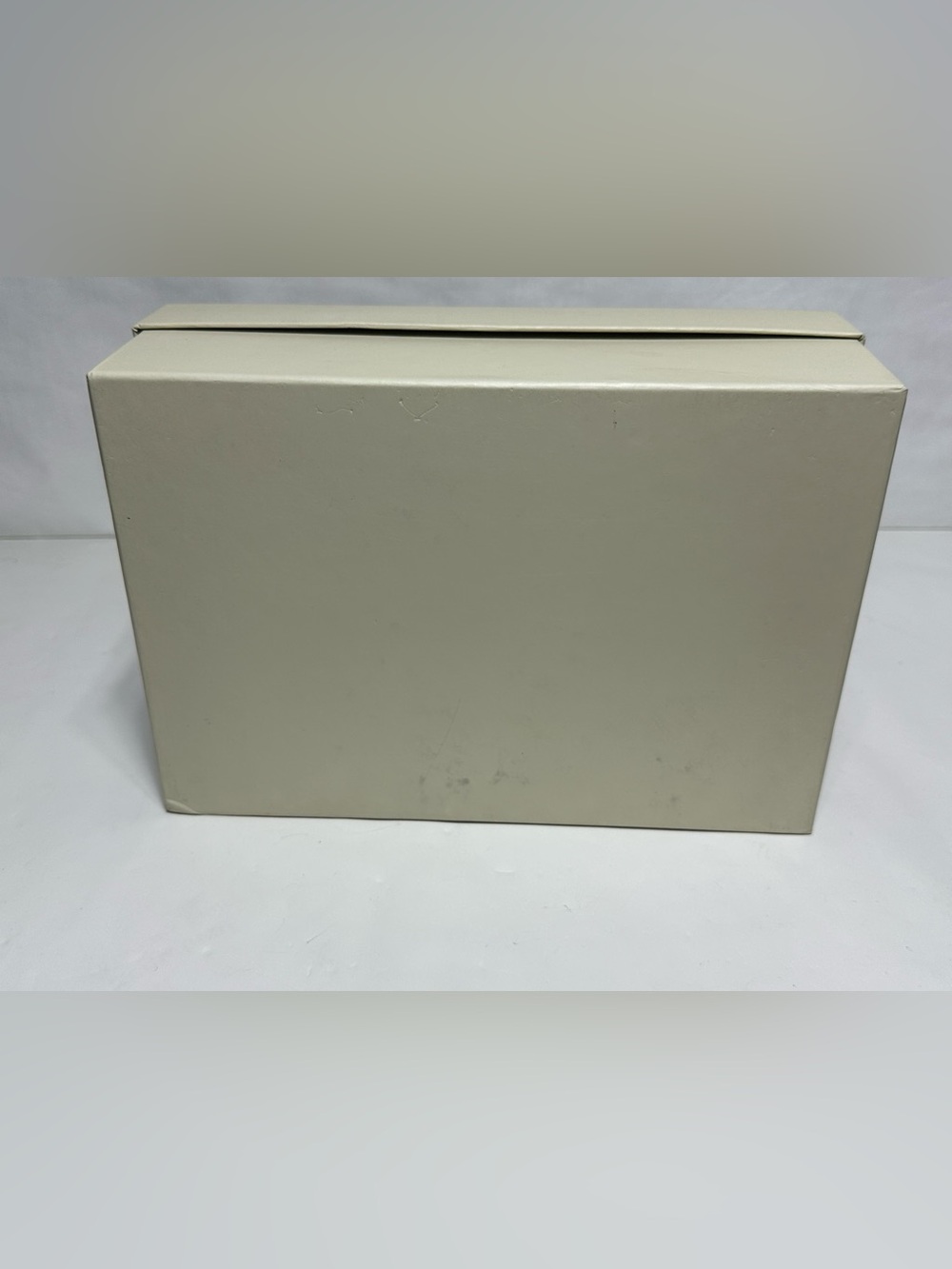 Tony Bianco Cream Shoe Box with Black Logo size 9 - Picture 4 of 11